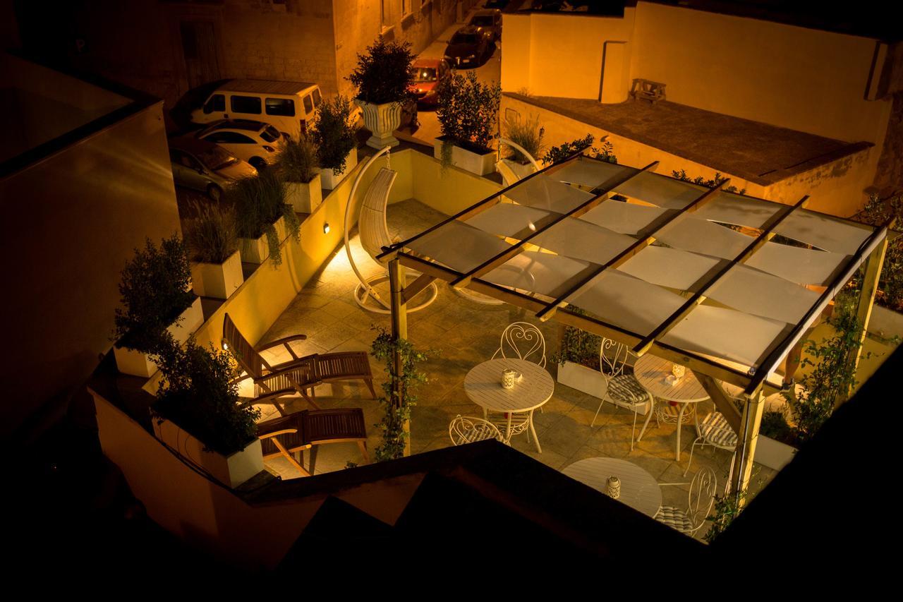 Bed and Breakfast La Loggia Dei Rayno Лечче Экстерьер фото